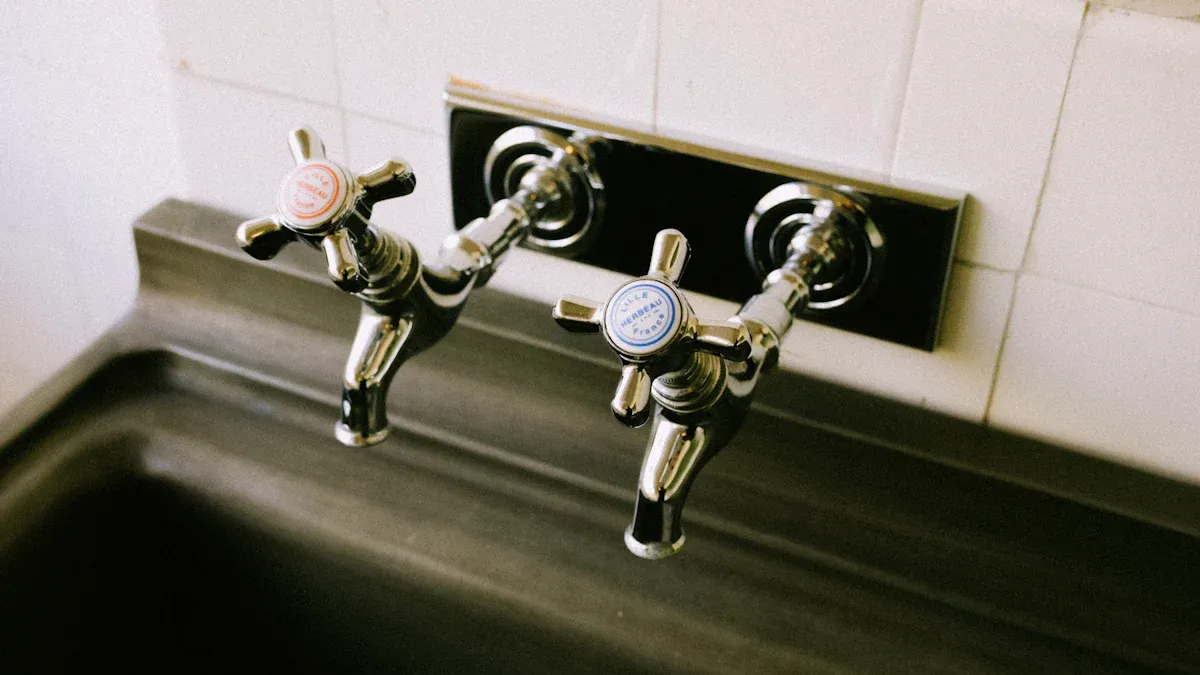 Exploring Basin Faucet Handle Styles and Control Mechanisms