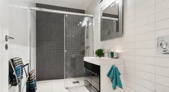 Understanding ADA Compliance for Towel Bar Height and Placement