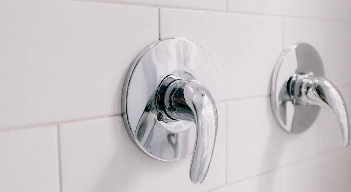 How to Choose Different Shower Handles for Your Bathroom in 2025